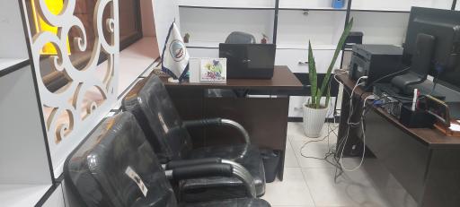 عکس نمایندگی بیمه ایران حسینیان