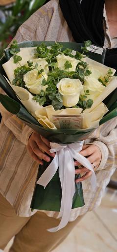 عکس گلفروشی گُلپَریش