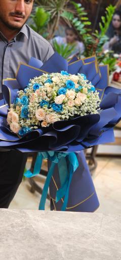 عکس گلفروشی گُلپَریش