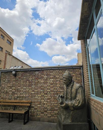 عکس خانه استاد شهریار