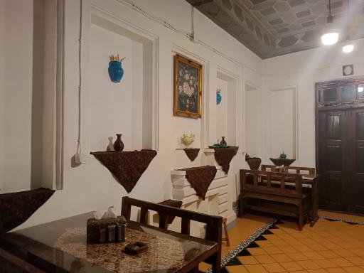 رستوران سنتی هفت پیچ