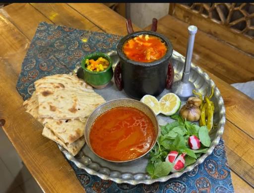 عکس رستوران سنتی هفت پیچ