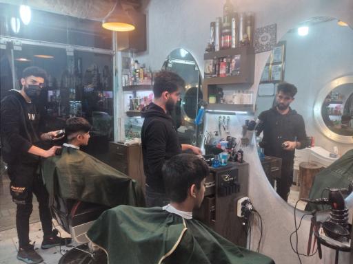 عکس آرایشگاه مردانه مونیکا