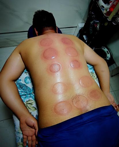 عکس کلینیک حجامت و ماساژ ریلکسی شاه محمدی