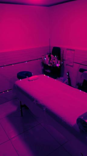 عکس کلینیک حجامت و ماساژ ریلکسی شاه محمدی