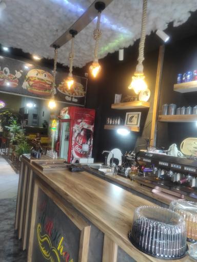 عکس فست فود آقای خاص