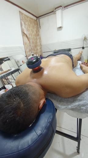 عکس کلینیک حجامت و ماساژ ریلکسی شاه محمدی