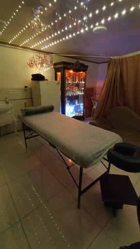 عکس خدمات ماساژ درمانی و حجامت درمانی شاه‌محمدی