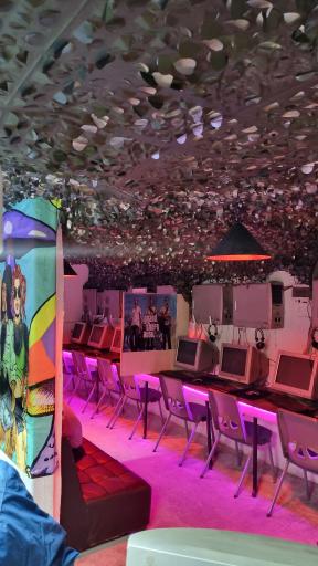 عکس مجموعه گیم نت ایمان