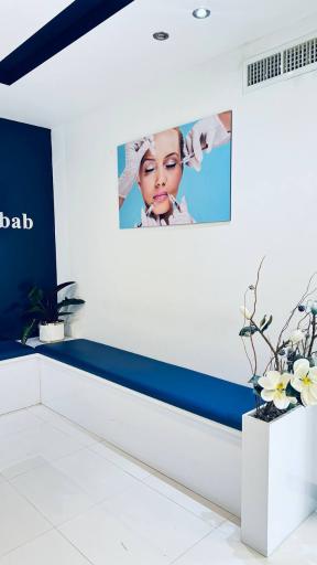 عکس کلینیک پوست مو زیبایی دکتر مجاور