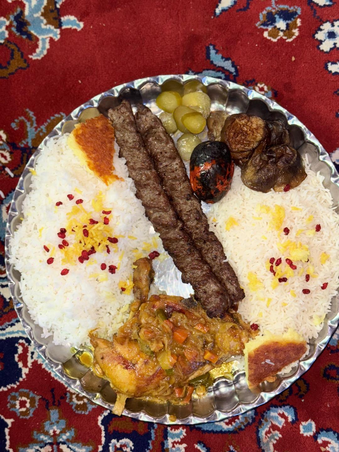 عکس رستوران همایونی