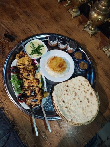 عکس رستوران باغ سهیل