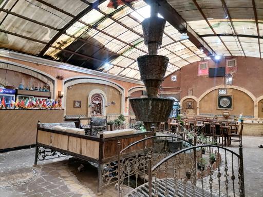 عکس رستوران سنتی شب های نطنز