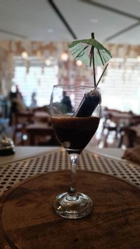 عکس کافه دوپامین