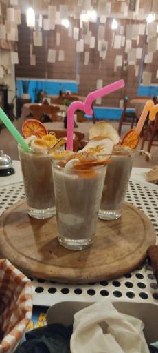 عکس کافه دوپامین