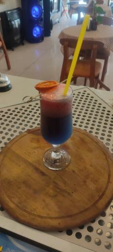 عکس کافه دوپامین