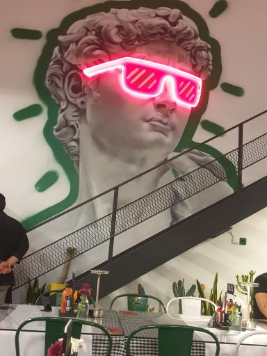 عکس کافه رستوران مان