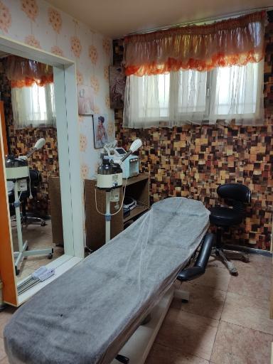 عکس سالن زیبایی هنگامه