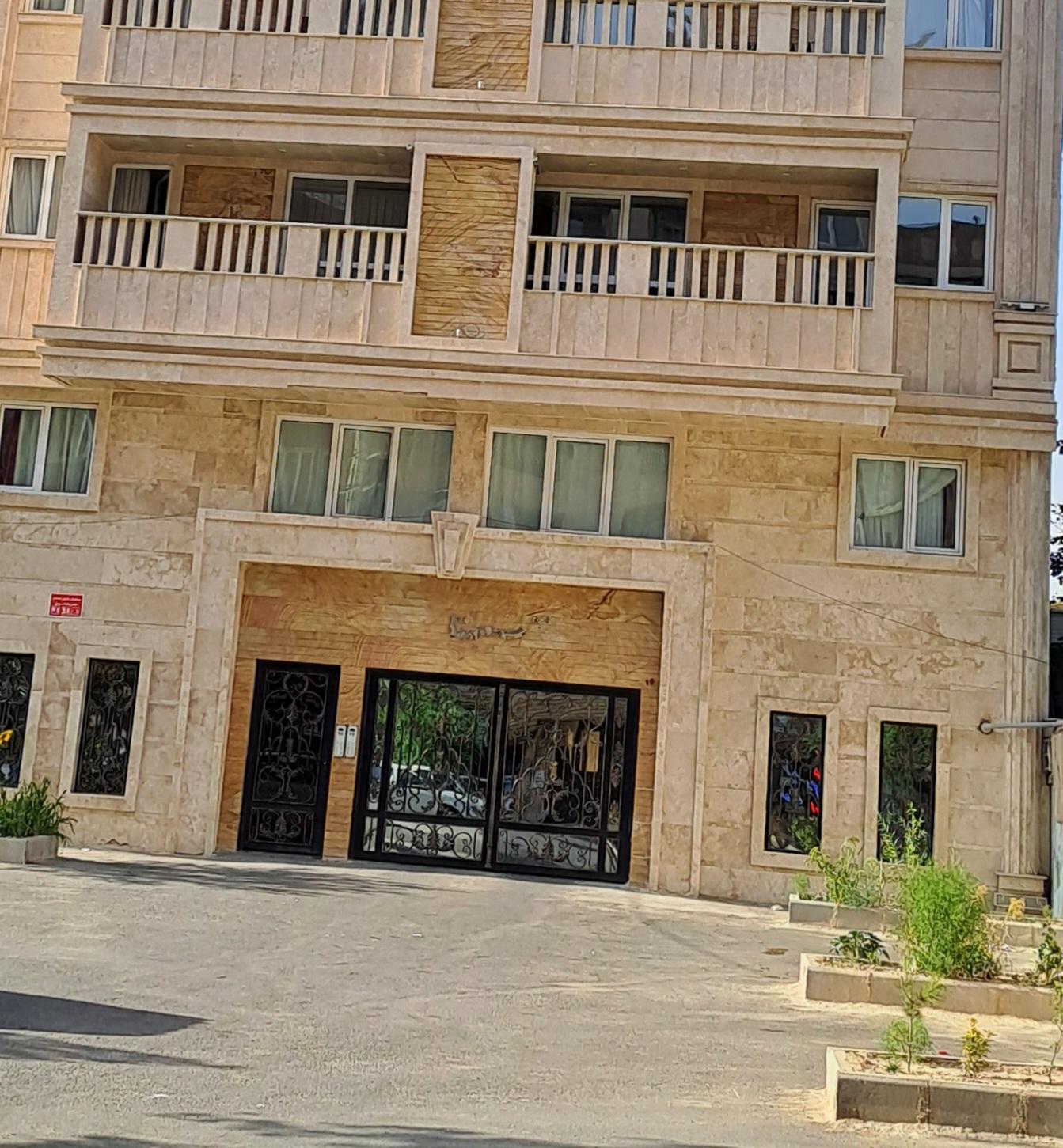 عکس برج سپنتا