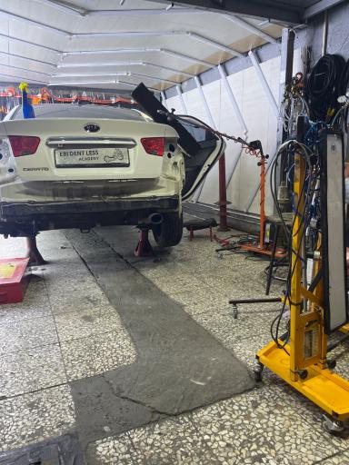 عکس مرکز تخصصی صافکاری پی دی آر