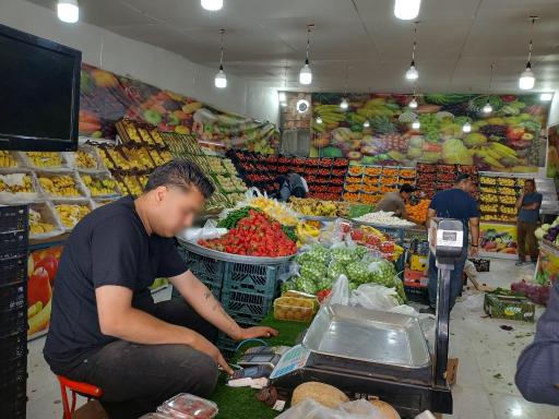 عکس میوه فروشی زعفرانیه