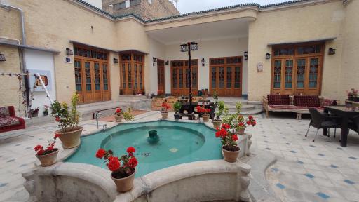 عکس اقامتگاه سنتی سلطانی