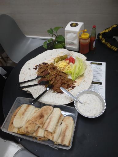 عکس ساندویچی برکت (دهه۶۰)