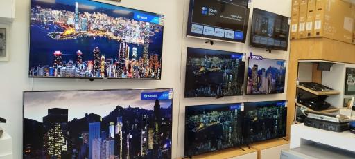 عکس فروشگاه زنجیره ای اسنوا فامنین