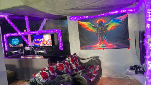 عکس گیم نت و بیلیاردی ایت کلاب