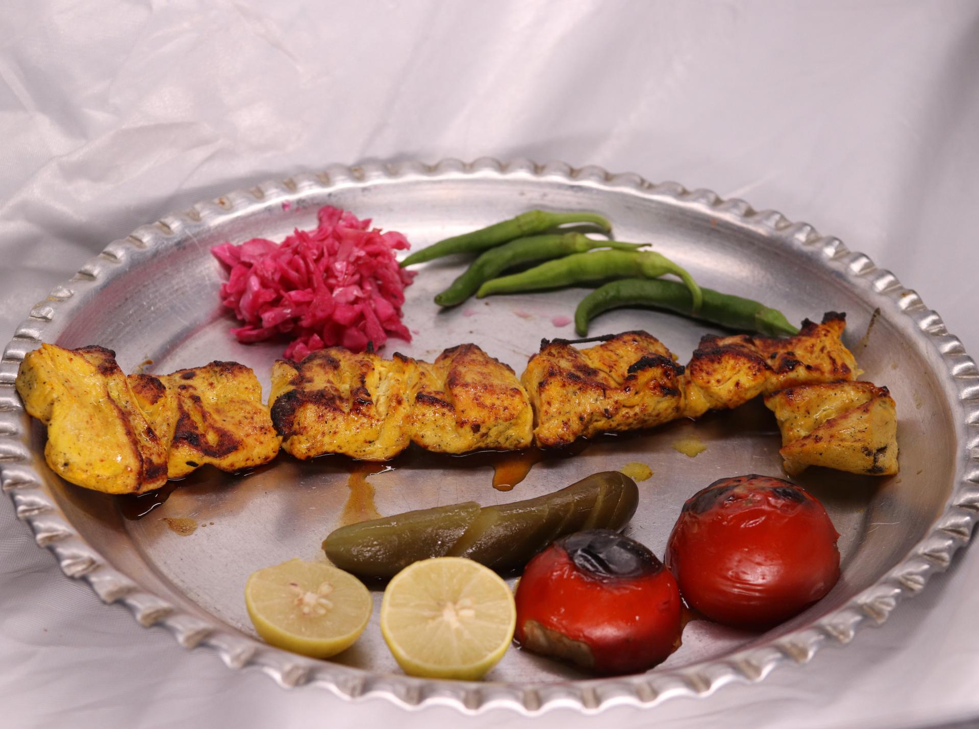 عکس کبابی ممتاز شیوا