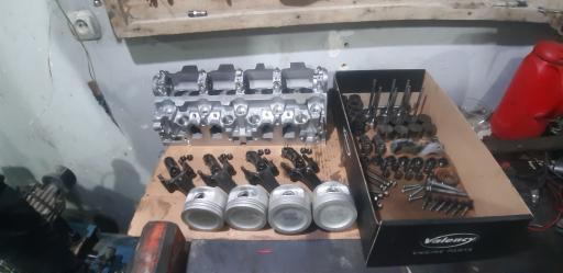 عکس تعمیرگاه اتومبیل علیرضا