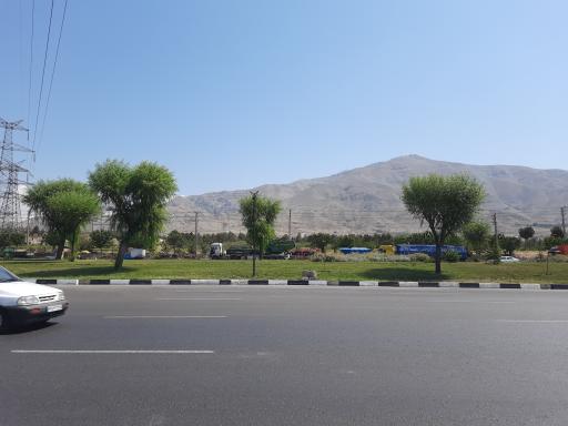 عکس میدان شهدای گرمدره 