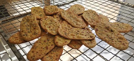 عکس کلوچه پزی امید