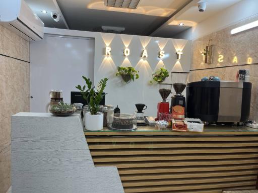 عکس فروش و پخش قهوه و شکلات (Roast) 