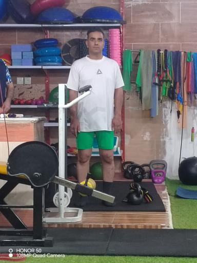 عکس کلینیک ورزشی فرزام