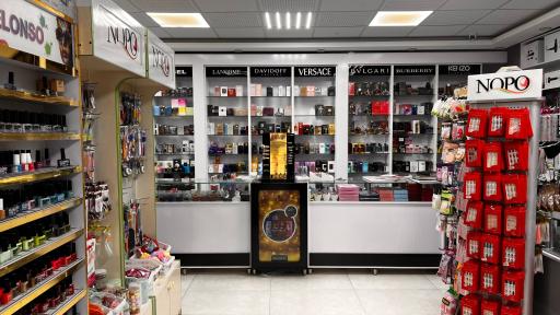 عکس فروشگاه آرایشی بهداشتی جزیره