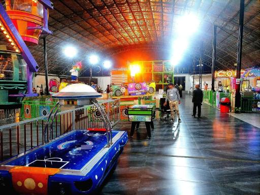 عکس شهربازی سرپوشیده پارک الغدیر