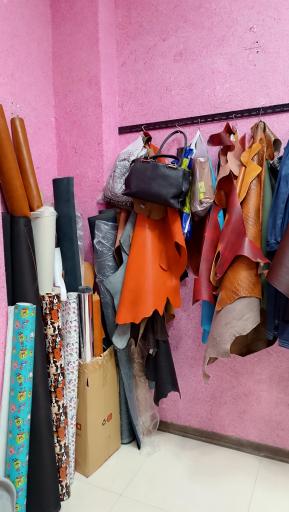 عکس فروشگاه محصولات چرم مادر 