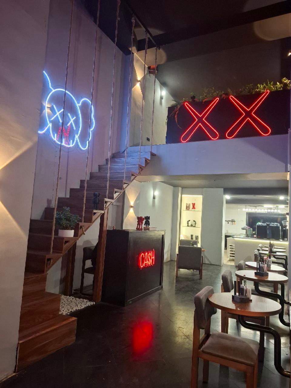 عکس کافه رستوران کاز