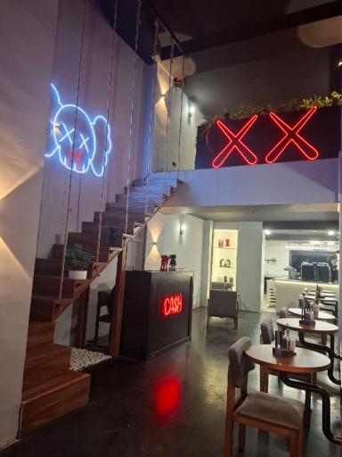 عکس کافه رستوران کاز