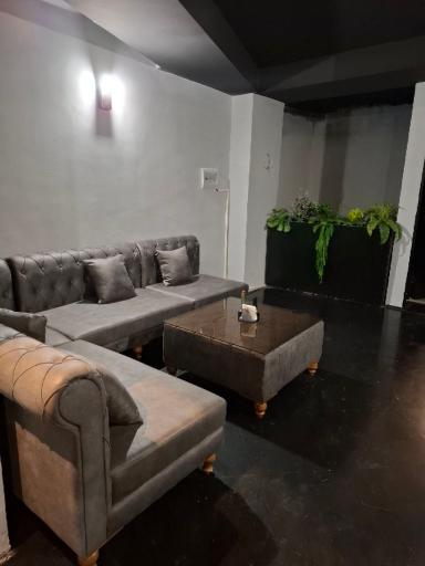 عکس کافه رستوران کاز