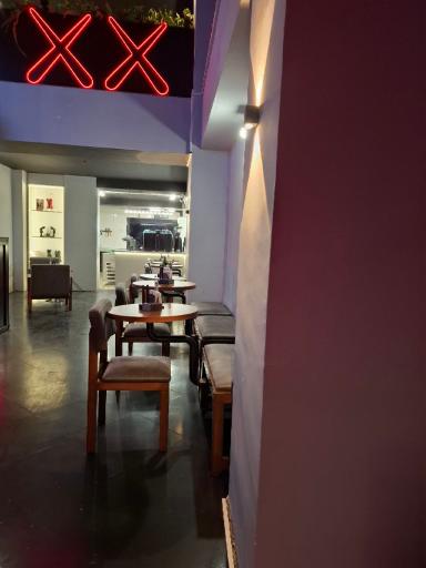 عکس کافه رستوران کاز