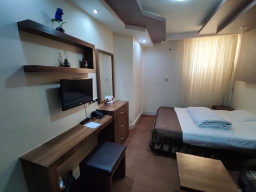 عکس هتل یاقوت شرق مشهد