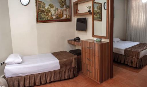 عکس هتل یاقوت شرق مشهد