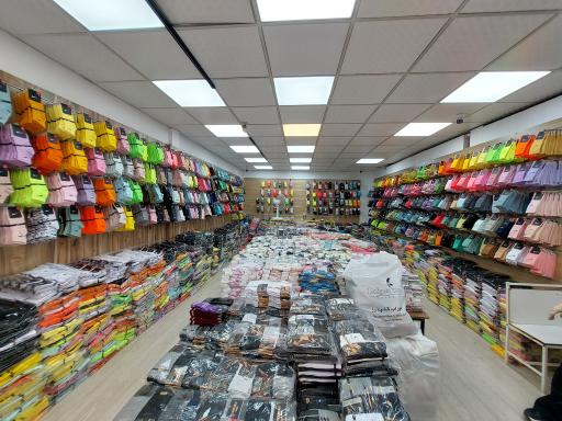 عکس فروشگاه جوراب گلپارز 