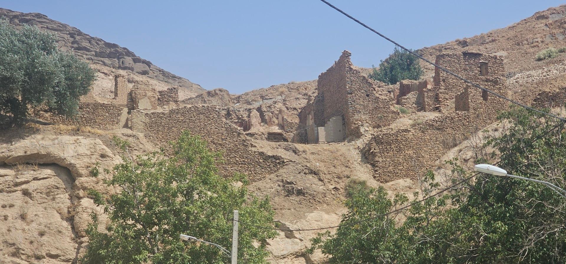 عکس پارک و آبشار تقرچه
