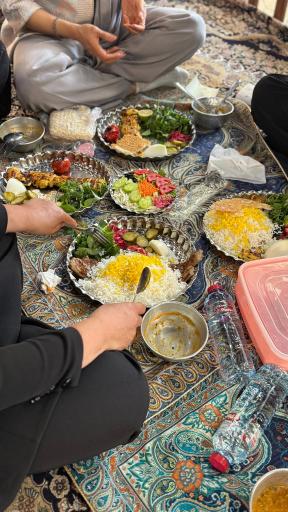 عکس باغ رستوران سنتی شبستان