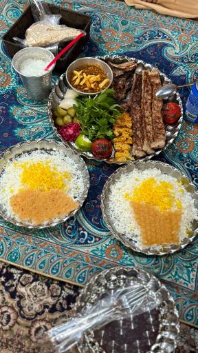 عکس باغ رستوران سنتی شبستان