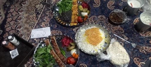 عکس باغ رستوران سنتی شبستان