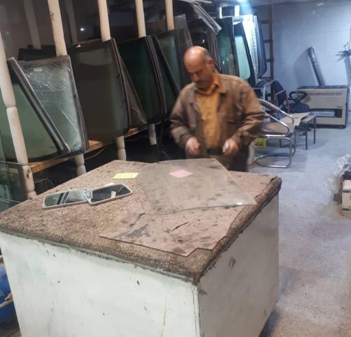 عکس شیشه اتومبیل سپهر